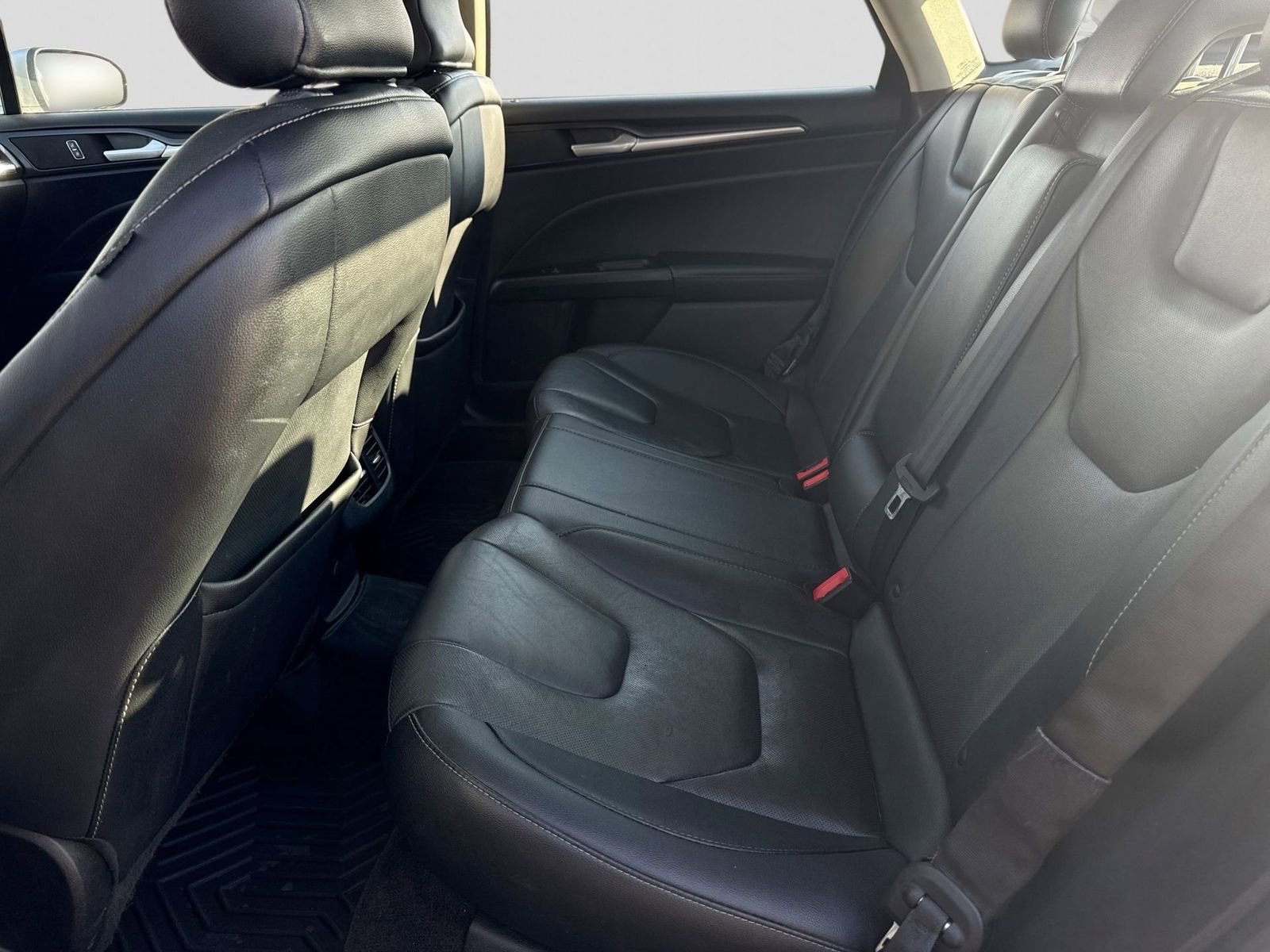 Used 2019 Ford Fusion Titanium image 7