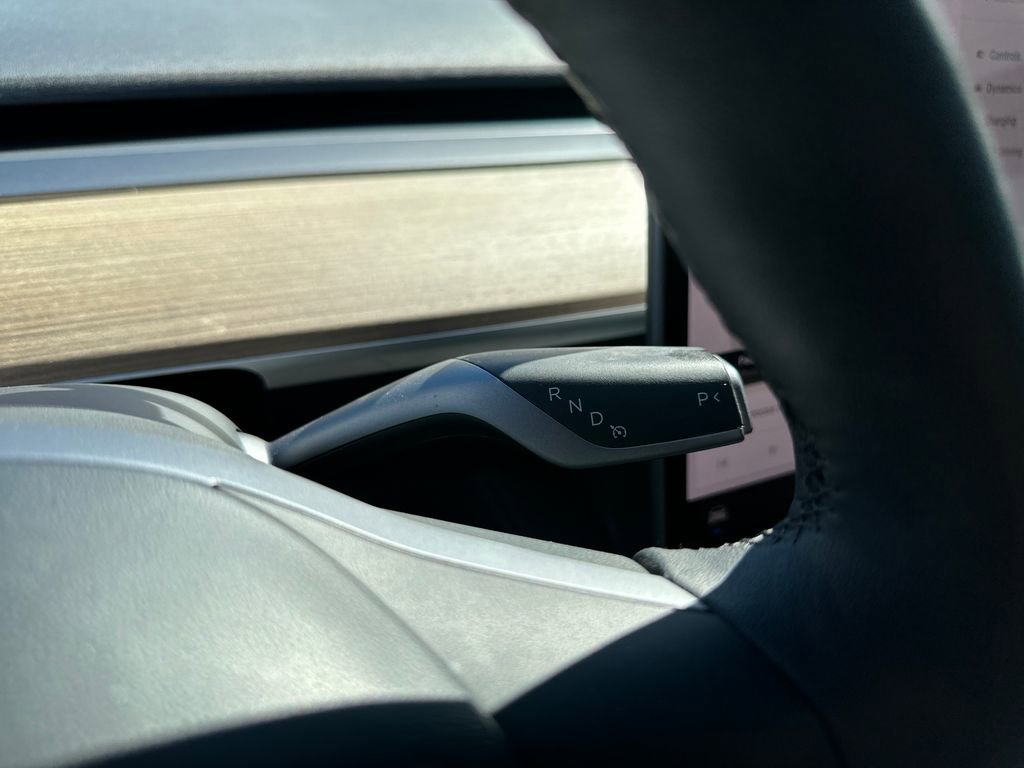 Used 2023 Tesla Model Y Performance image 20