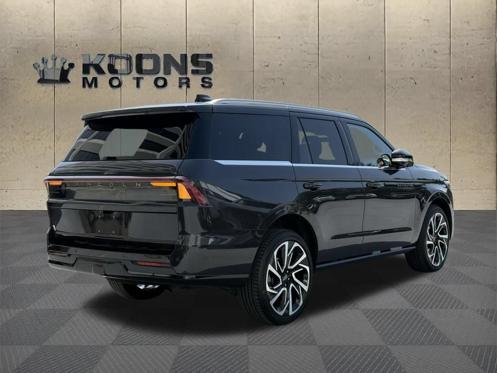 New 2026 Lincoln Navigator Black Label AWD/4WD image 4