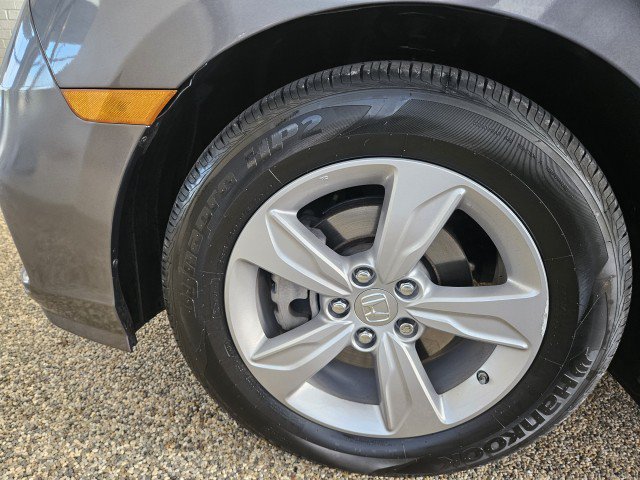 Used 2018 Honda Odyssey EX image 33