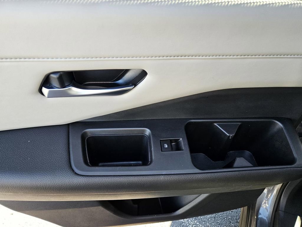 Certified 2022 Nissan Pathfinder SL w/ SL Premium Package image 12