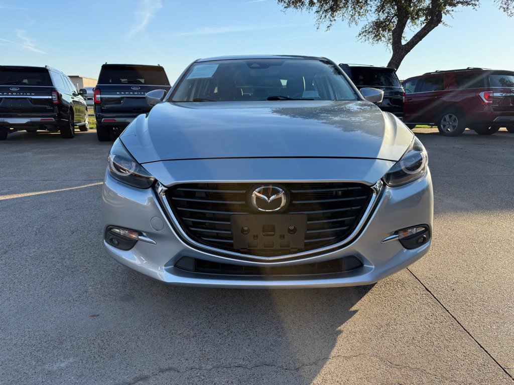 Used 2018 MAZDA MAZDA3 Grand Touring w/ Premium Equipment Package FWD image 2