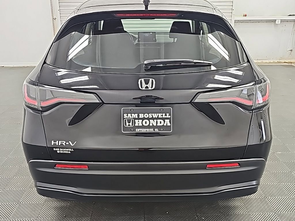 Used 2023 Honda HR-V LX image 8