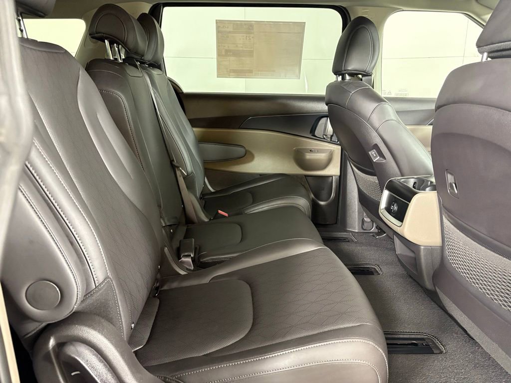 New 2026 Kia Carnival image 15