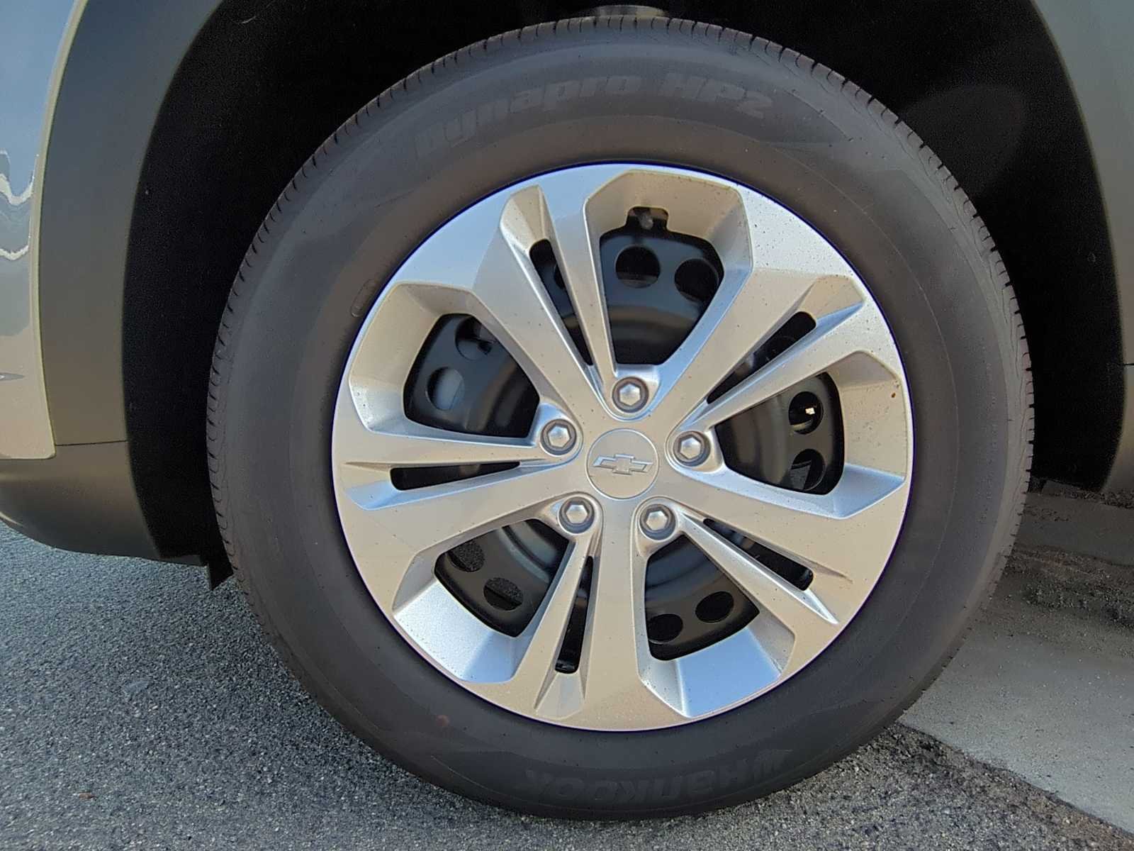New 2026 Chevrolet Trax LS FWD image 28