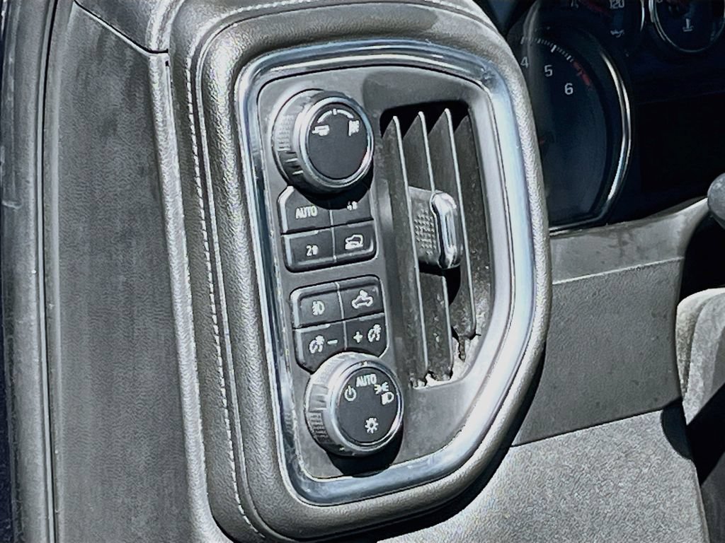 Used 2019 Chevrolet Silverado 1500 RST AWD/4WD image 10