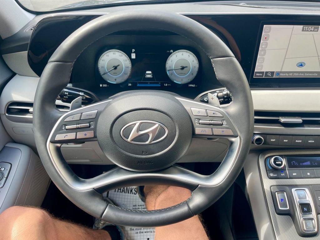 Used 2024 Hyundai Palisade SEL w/ Premium Package FWD image 14