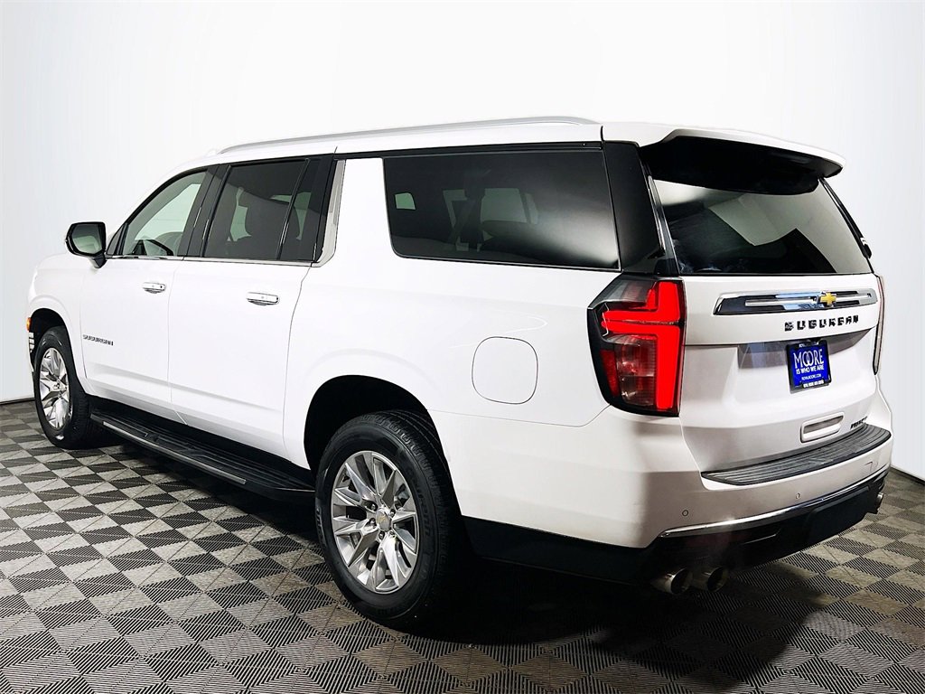 Used 2023 Chevrolet Suburban Premier image 6