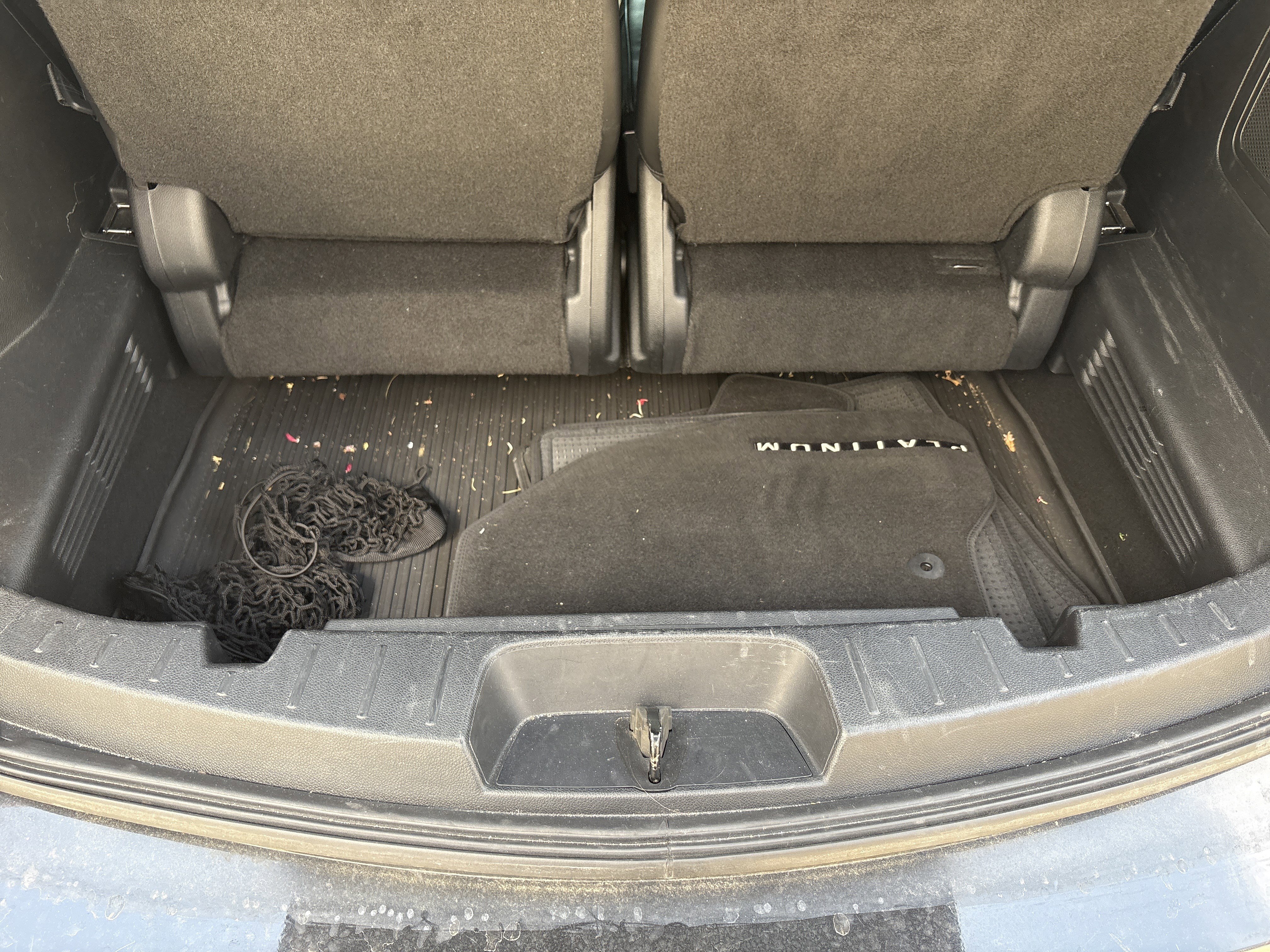 Used 2017 Ford Explorer Platinum image 33