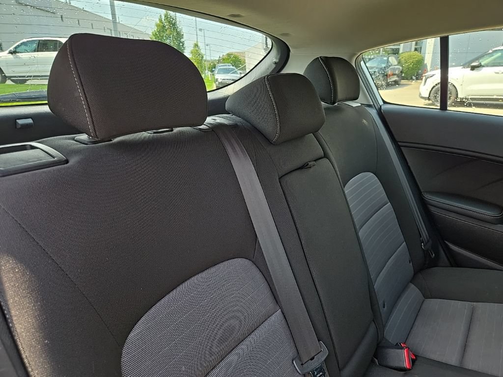 Used 2016 Kia Forte LX FWD image 31