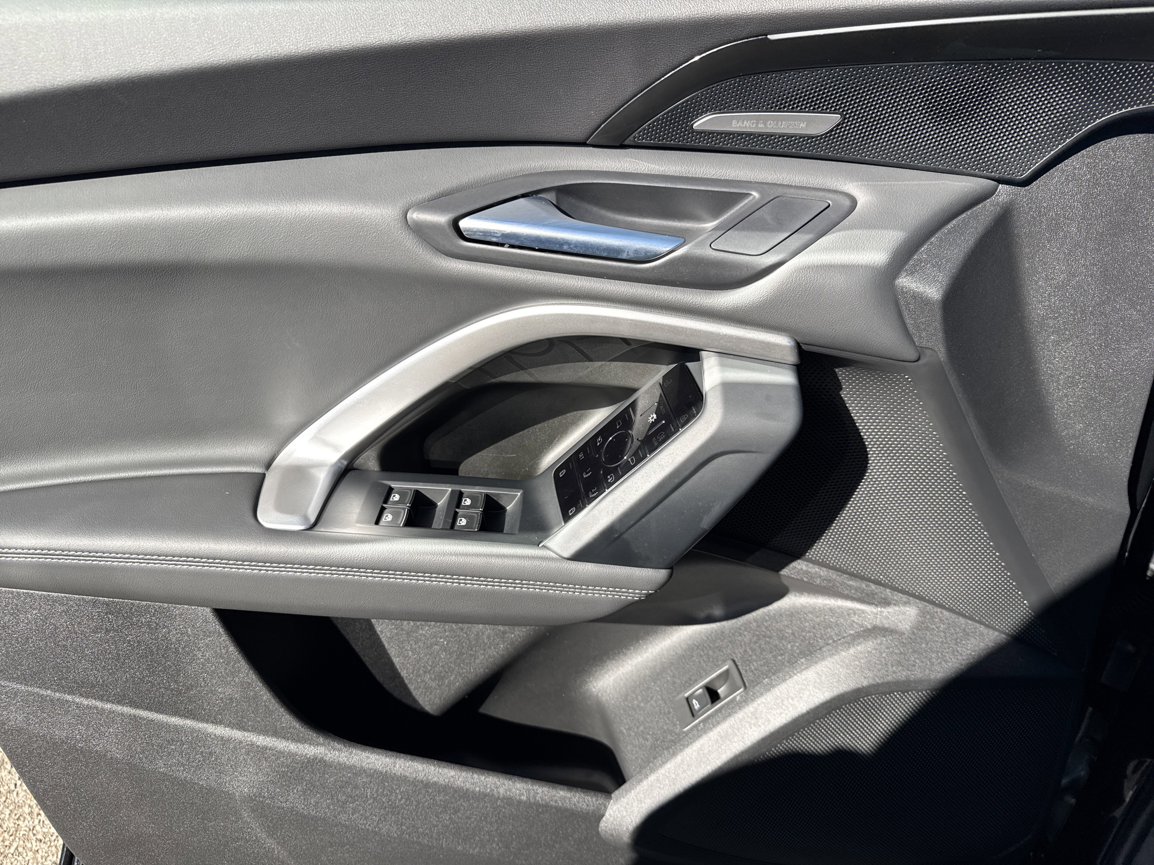 Certified 2025 Audi Q5 Premium Plus w/ Premium Plus image 9