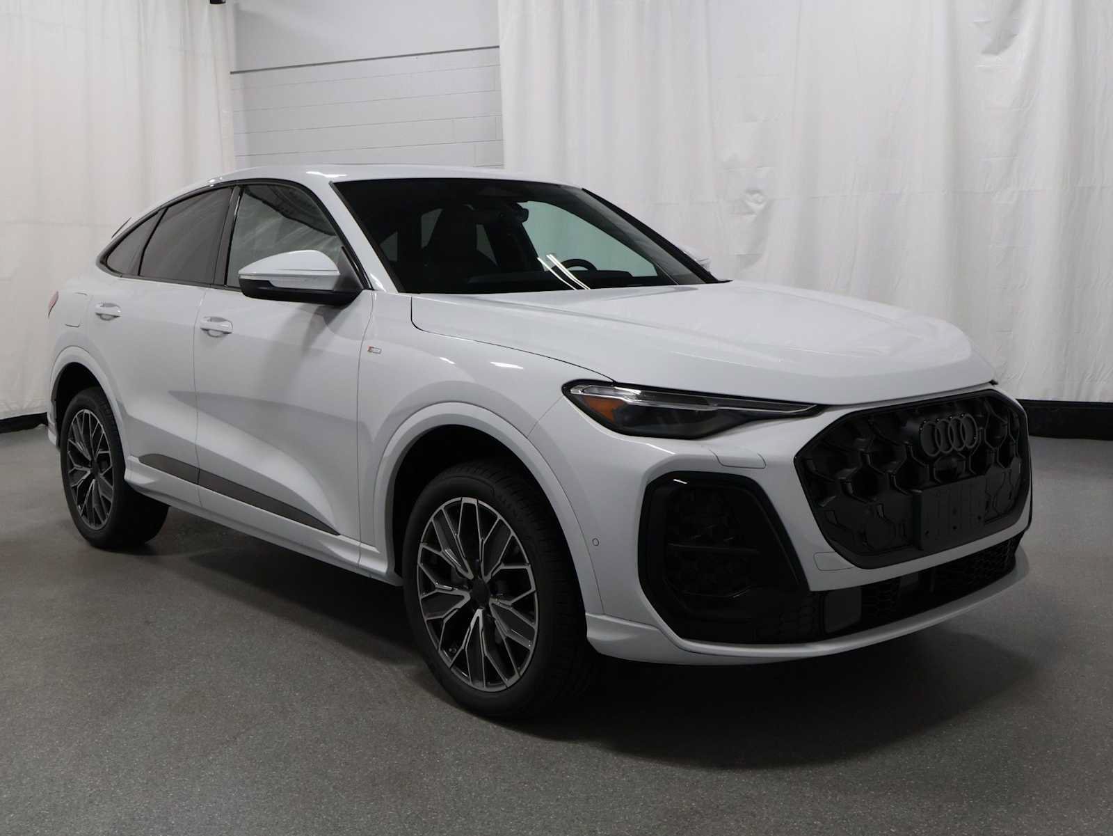New 2026 Audi Q5 Premium Plus AWD/4WD image 13