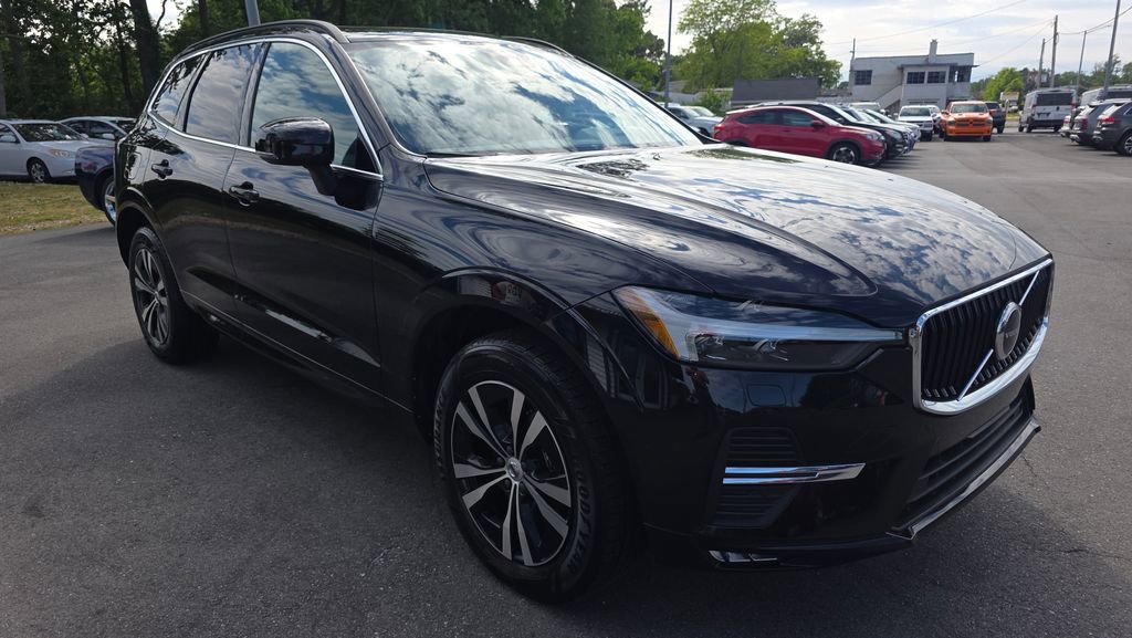 Used 2023 Volvo XC60 B5 Core FWD image 3