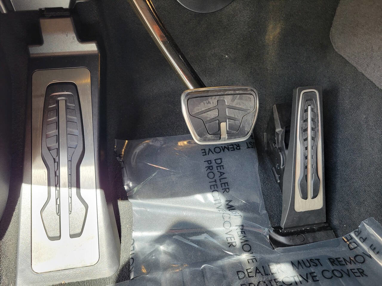 Used 2026 BMW X6 M Competition w/ Executive Package image 21