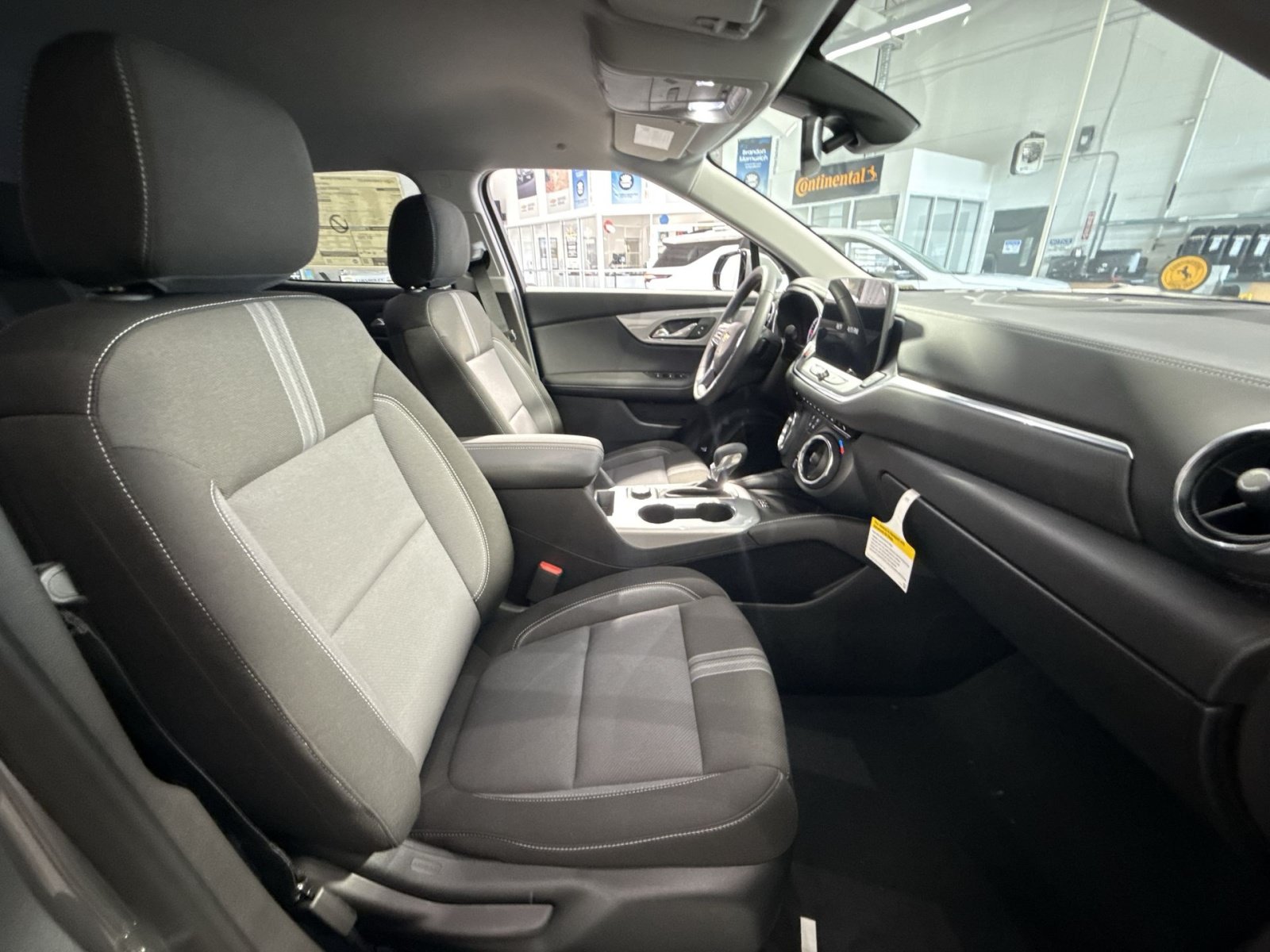 New 2026 Chevrolet Blazer LT w/ Convenience Package AWD/4WD image 27