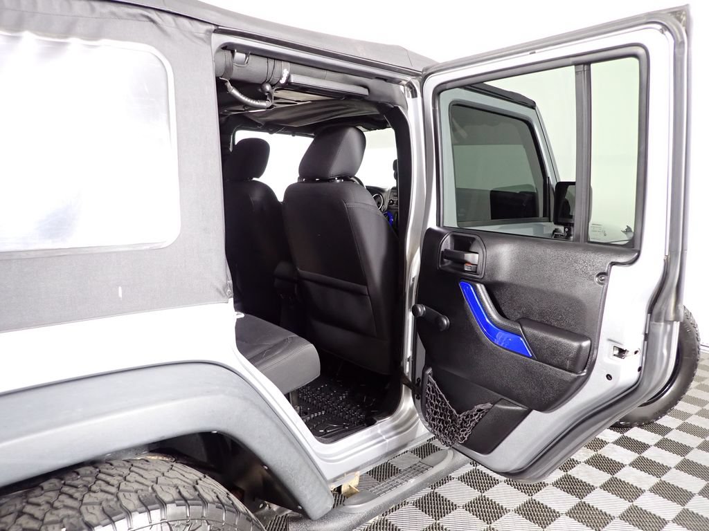 Used 2016 Jeep Wrangler Unlimited Sport AWD/4WD image 28