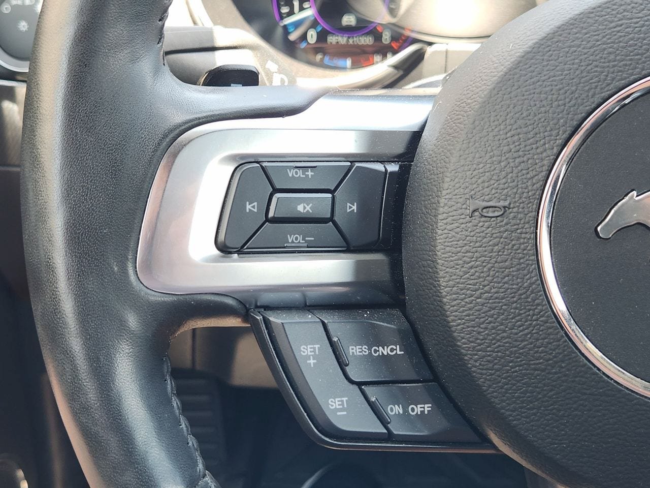 Used 2019 Ford Mustang GT Premium w/ Equipment Group 401A RWD image 27