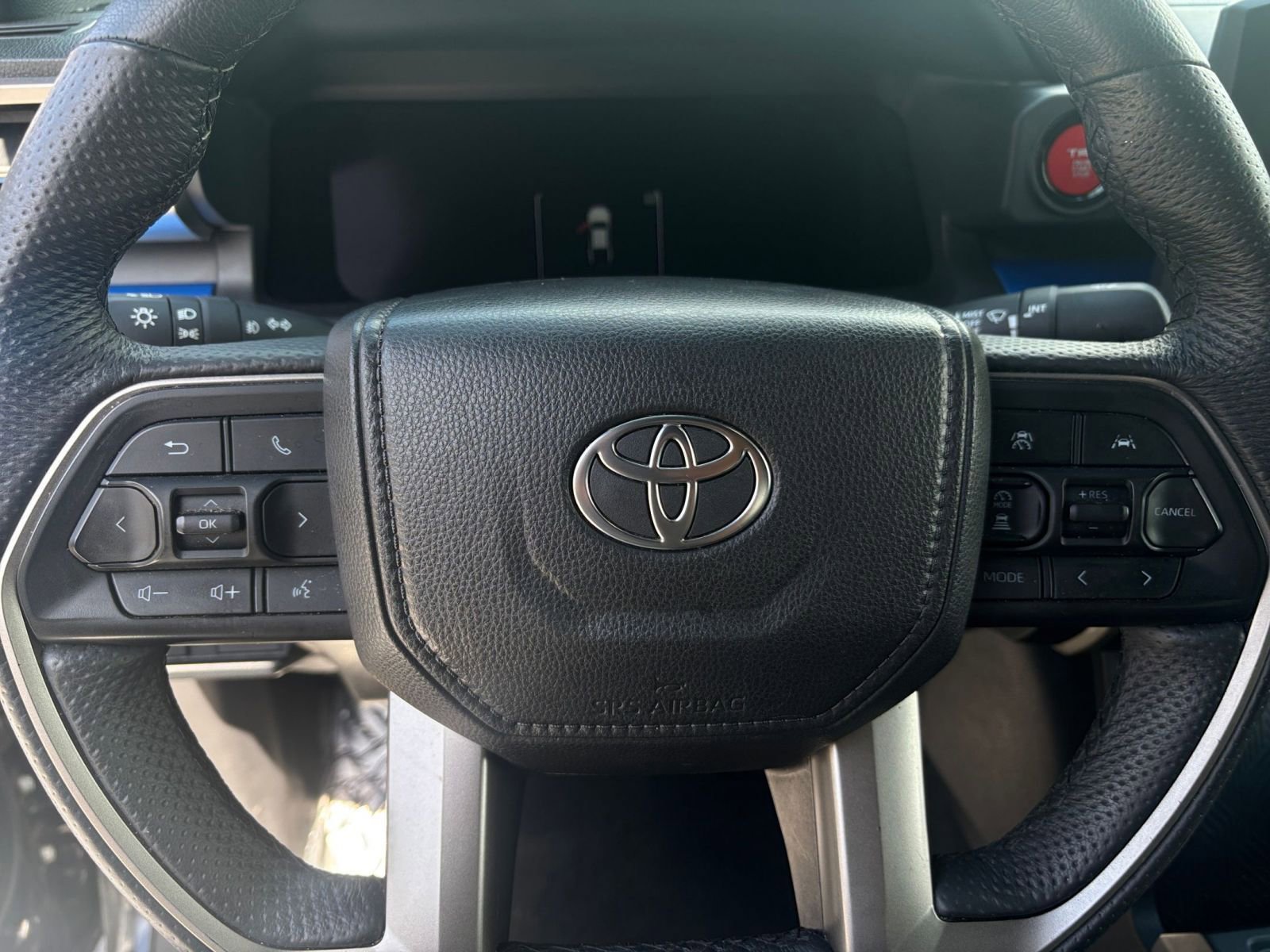 Used 2025 Toyota Tacoma TRD Off-Road AWD/4WD image 28