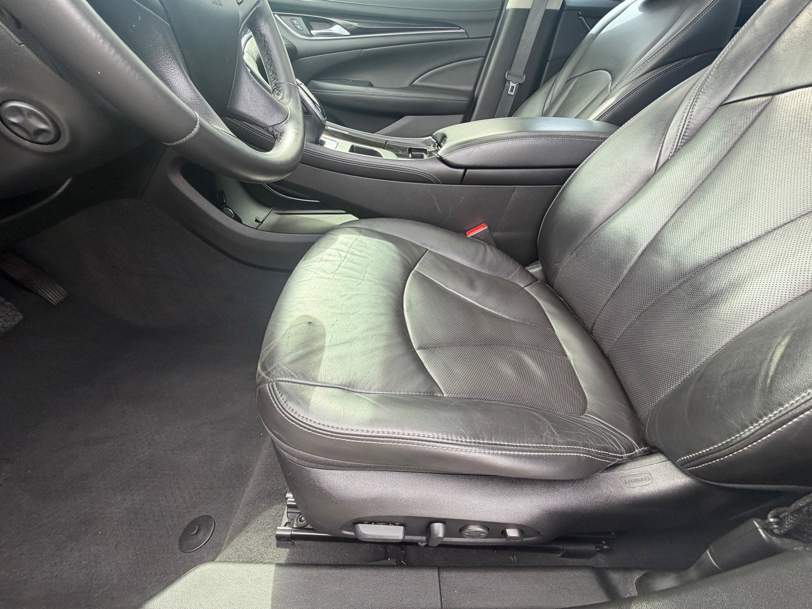 Used 2017 Buick LaCrosse Premium w/ Sun and Shade Package image 19