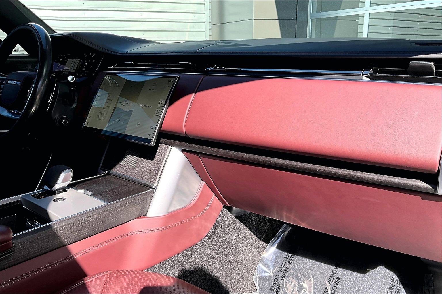 Used 2025 Land Rover Range Rover Autobiography image 15