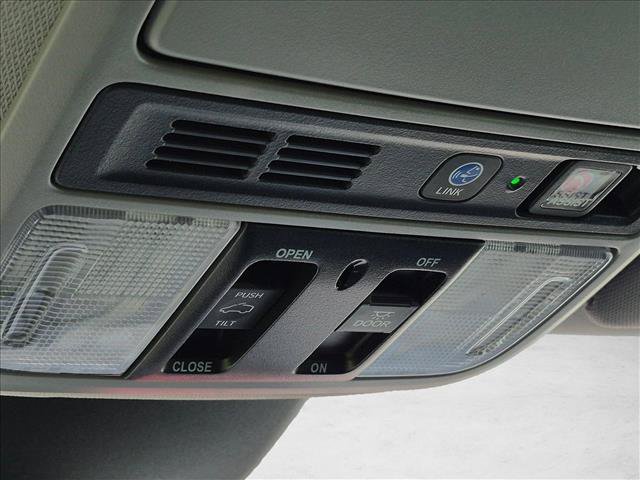 Used 2022 Honda Odyssey Elite image 14