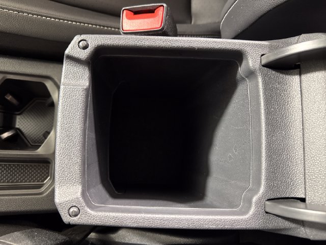 Used 2024 Volkswagen Tiguan SE AWD/4WD image 30