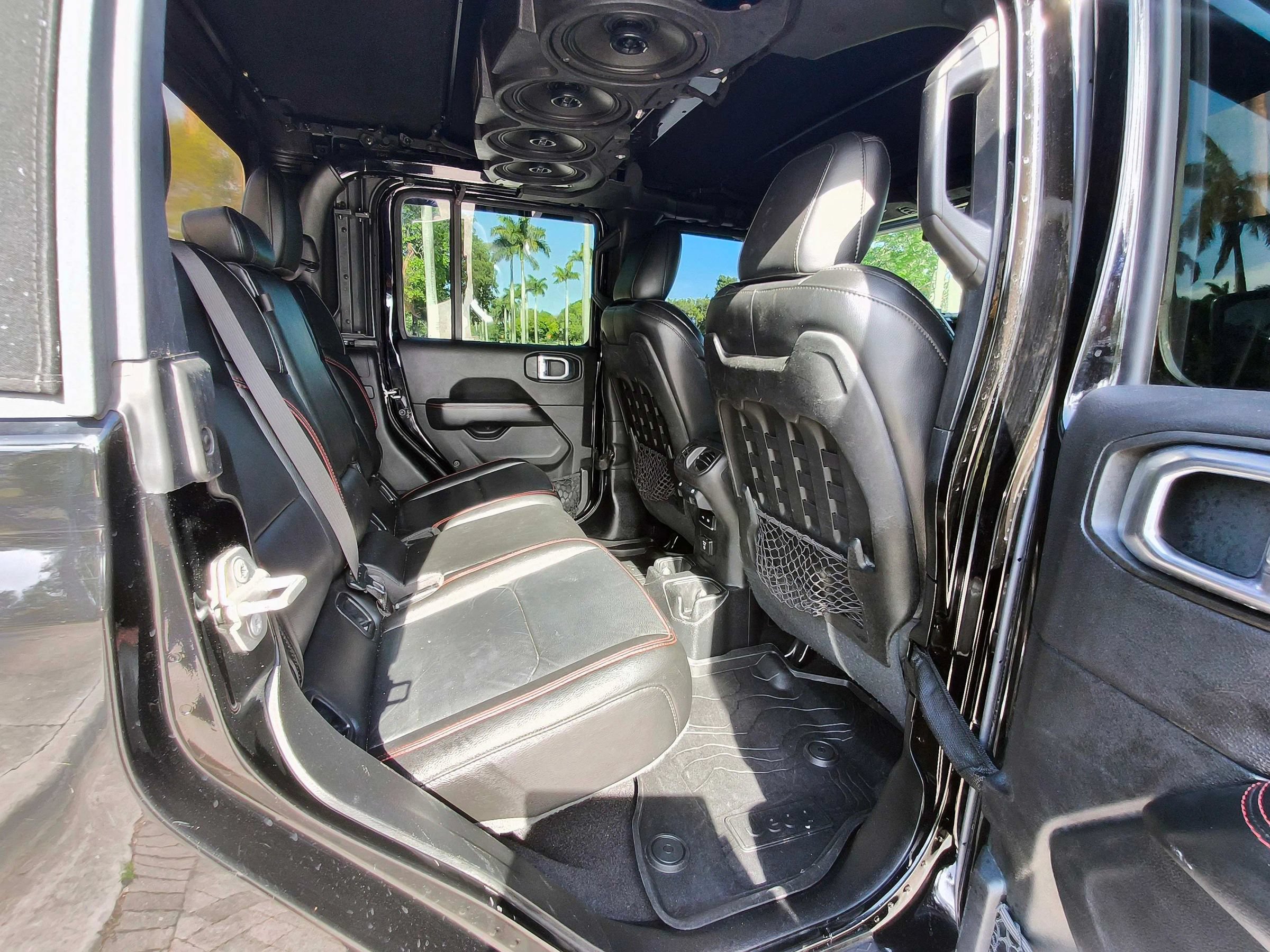 Used 2020 Jeep Gladiator Rubicon AWD/4WD image 30