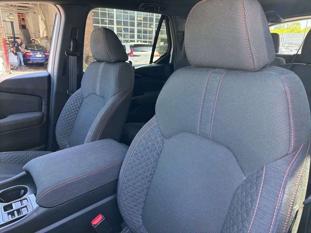 Used 2023 Honda Pilot Sport image 10