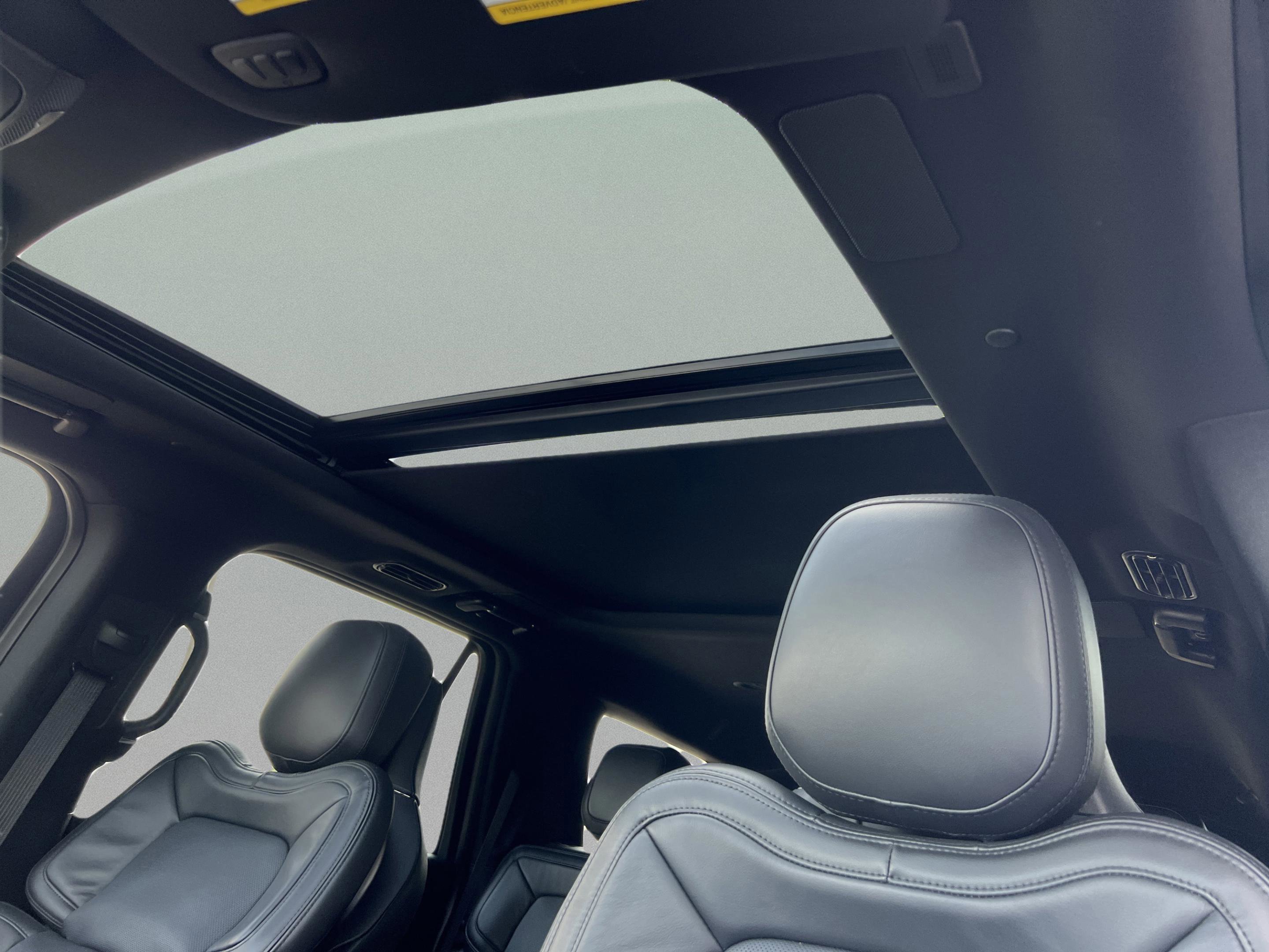 Used 2023 Lincoln Navigator Reserve AWD/4WD image 24