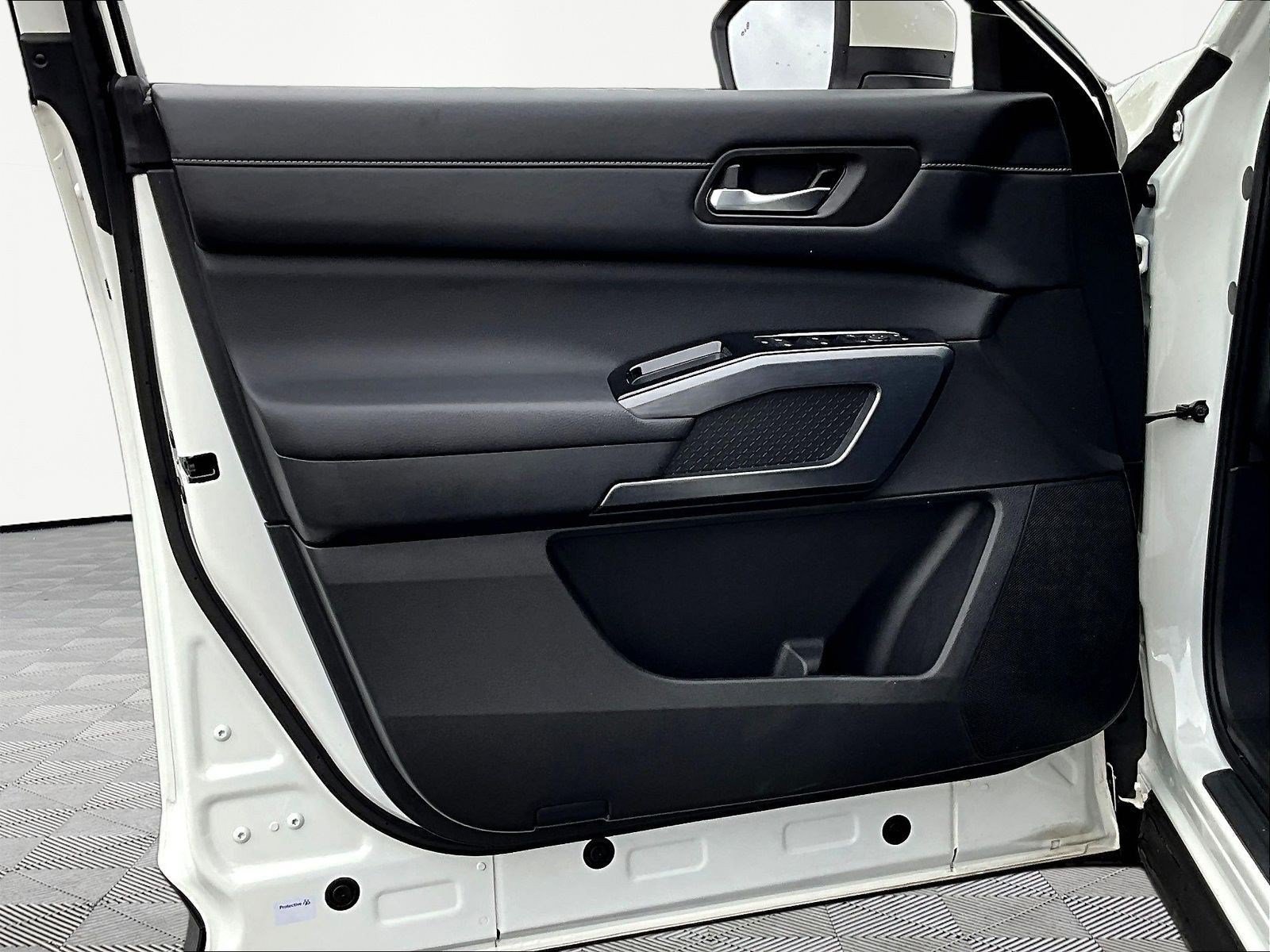 Certified 2024 Nissan Pathfinder SL AWD/4WD image 20