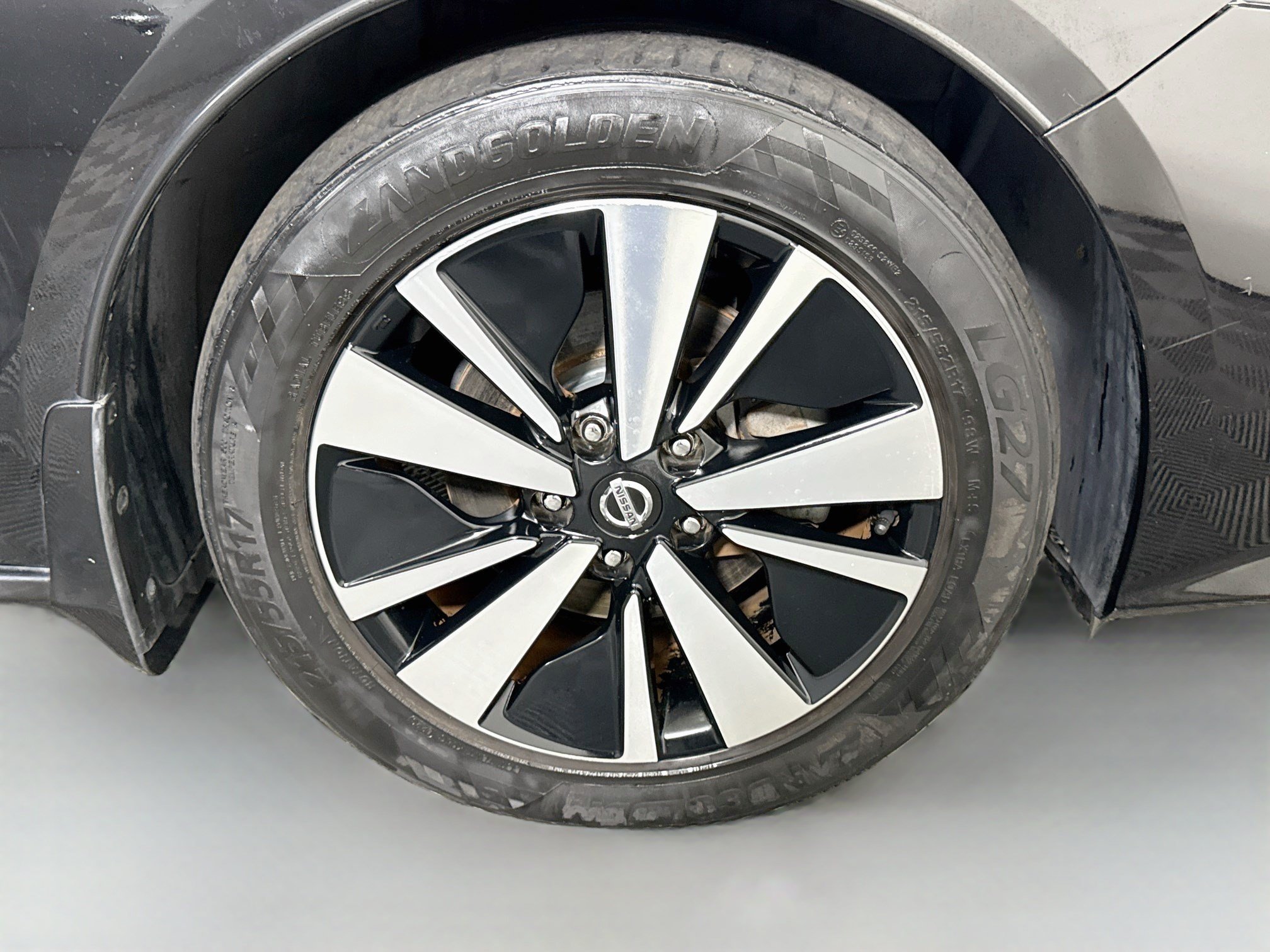 Used 2019 Nissan Altima 2.5 SV FWD image 32