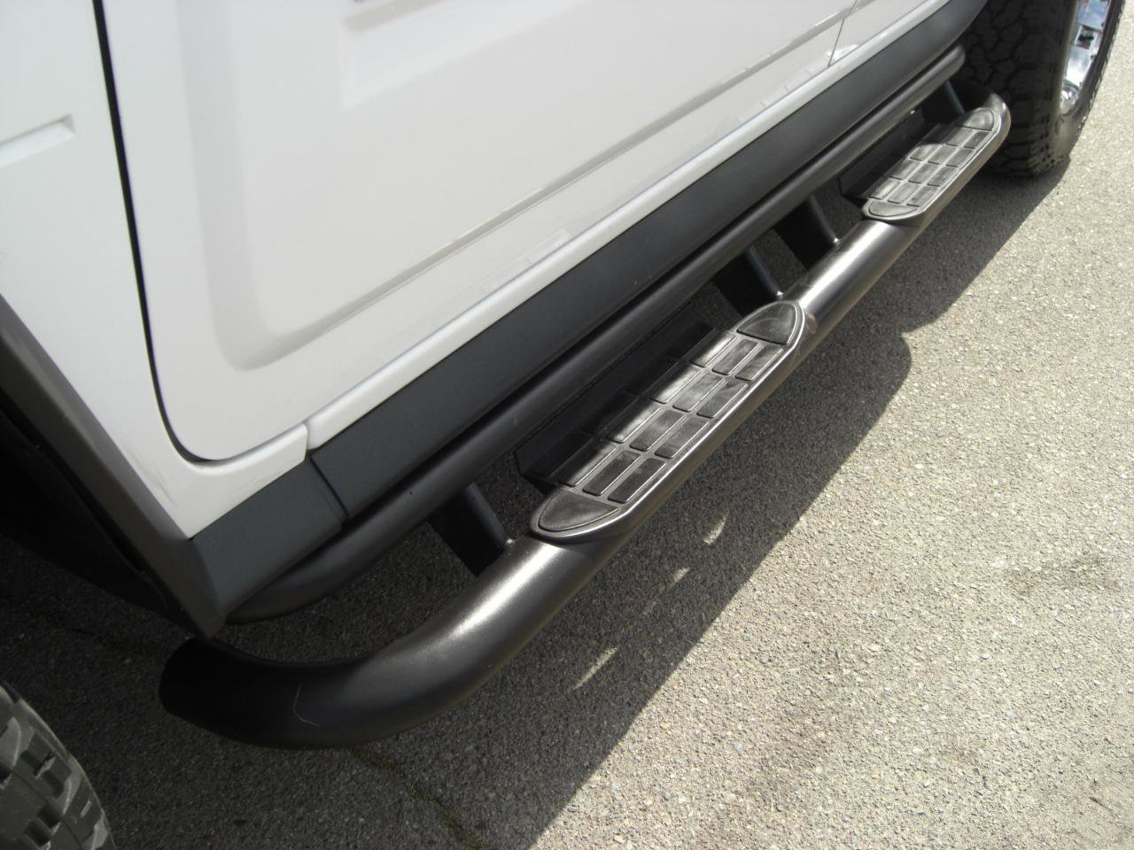 Used 2003 HUMMER H2 w/ Preferred Equipment Group image 7