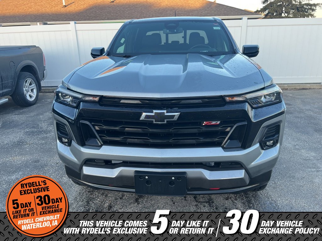 Used 2023 Chevrolet Colorado Z71 w/ Z71 Convenience Package 2 image 2
