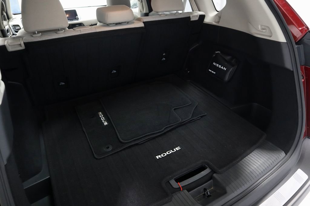 Certified 2023 Nissan Rogue SV image 14
