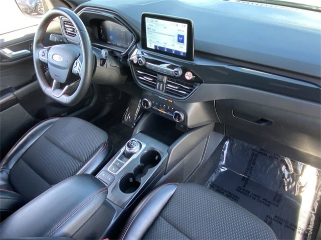 Used 2023 Ford Escape ST-Line image 14