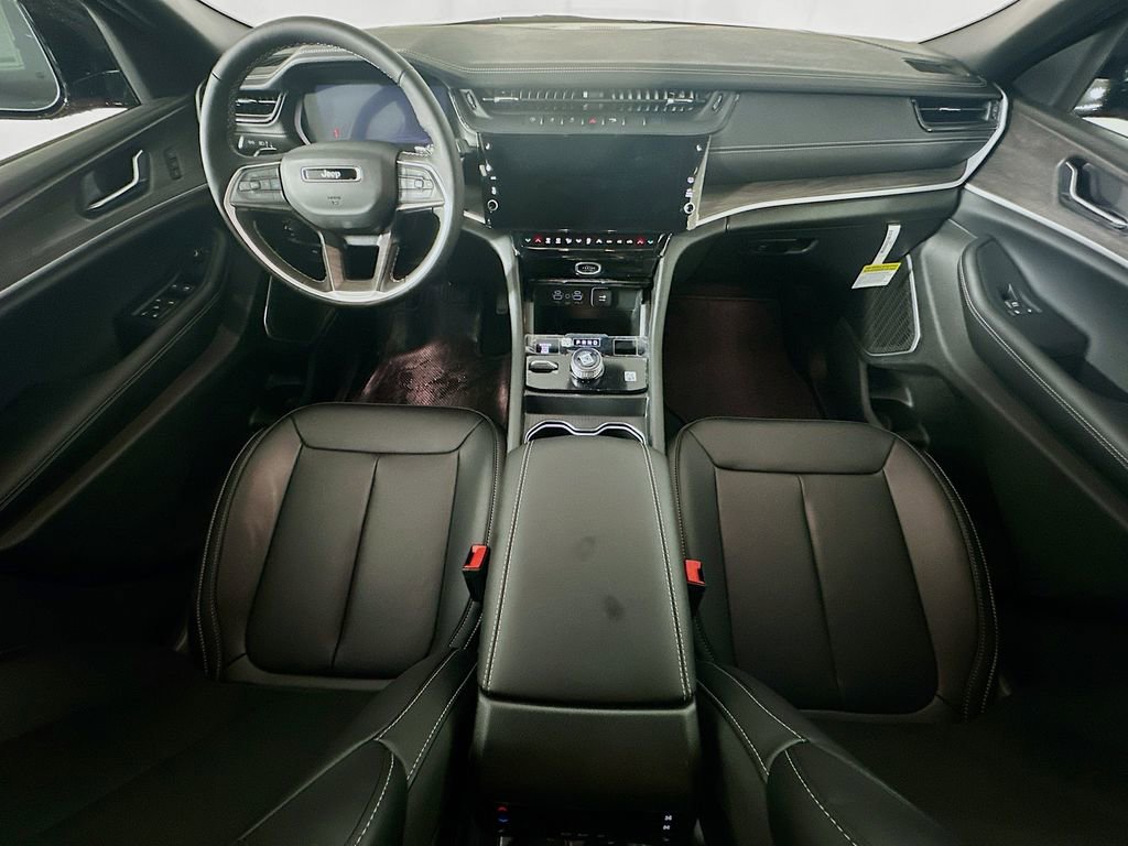 New 2026 Jeep Grand Cherokee L Limited image 9