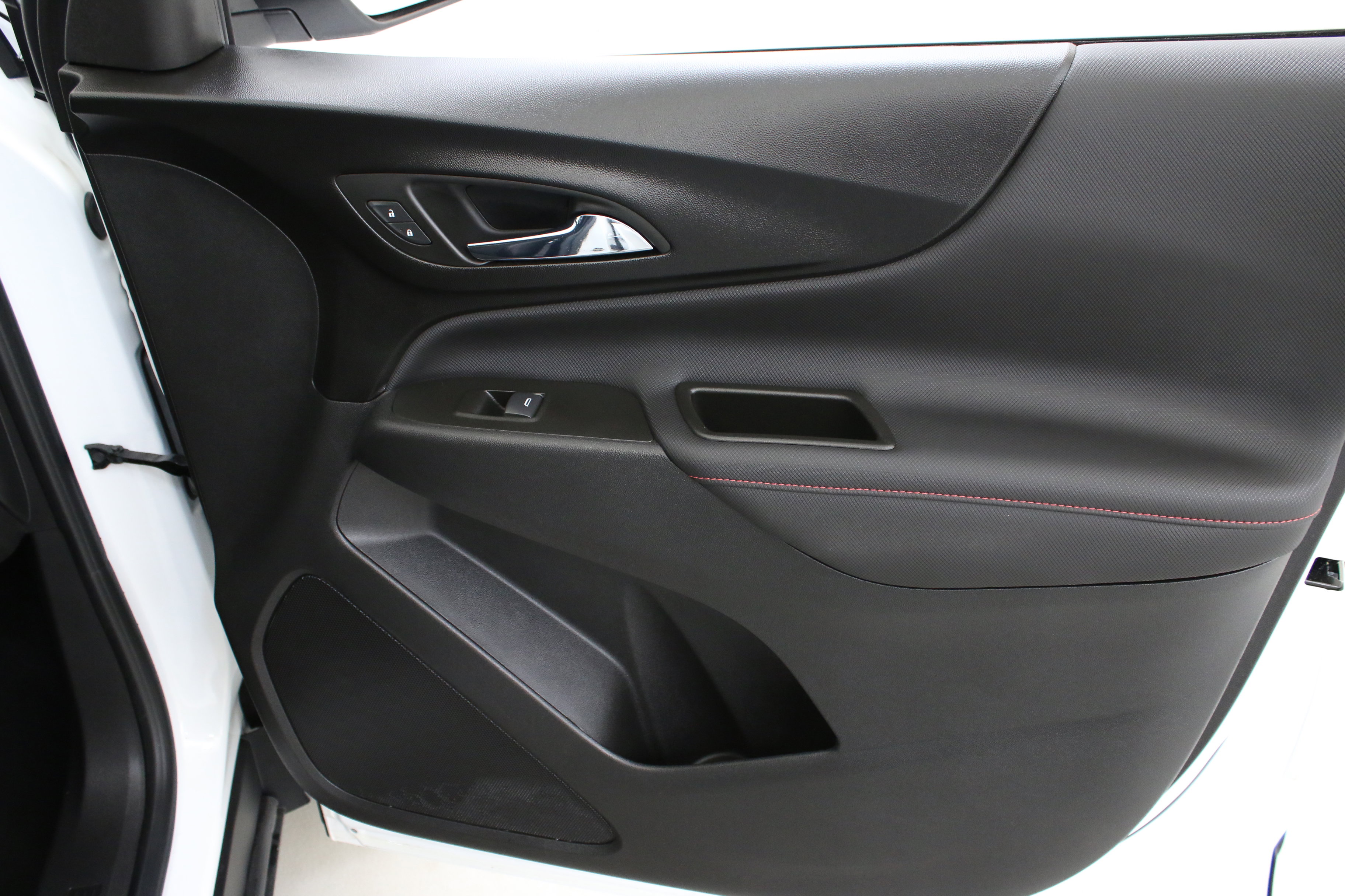 Used 2023 Chevrolet Equinox RS AWD/4WD image 31