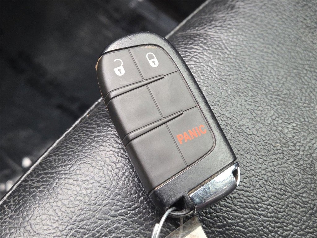 Used 2022 Jeep Compass Trailhawk image 31