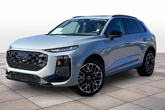 New 2026 Audi Q3 quattro 2.0T AWD/4WD image 1
