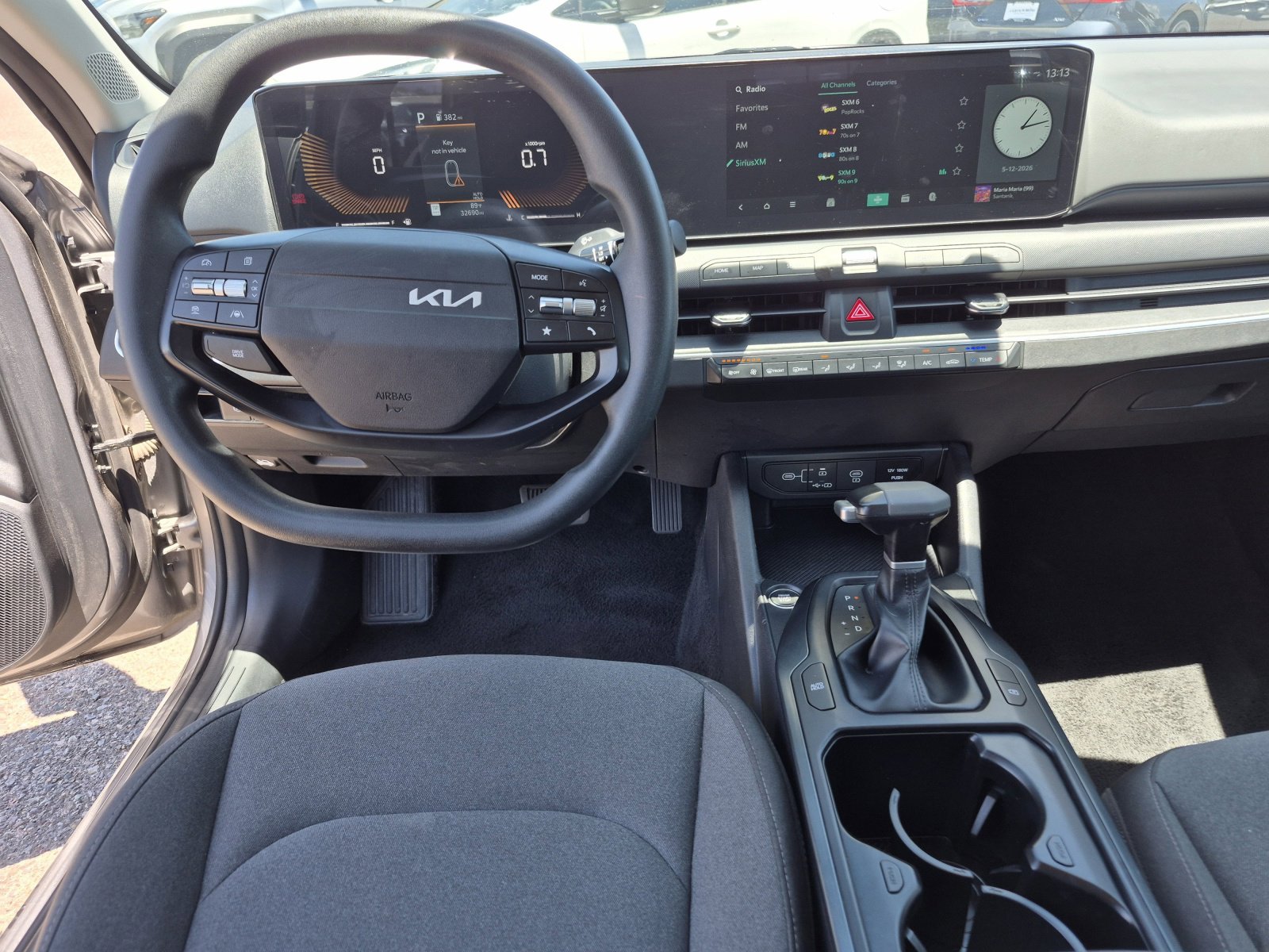 Used 2025 Kia K4 FWD image 18