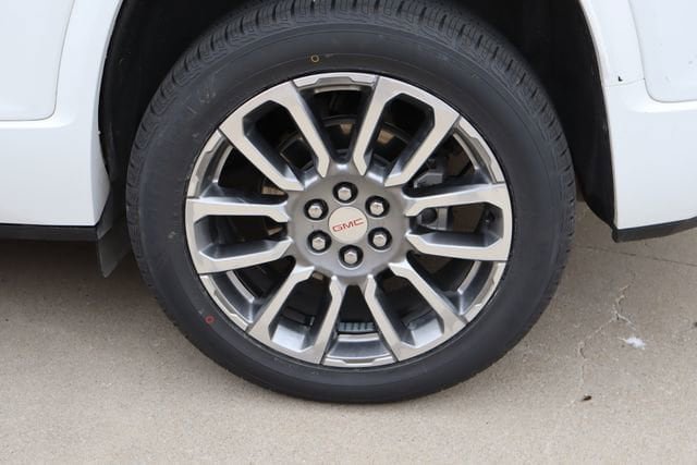 Used 2023 GMC Acadia Denali FWD image 31