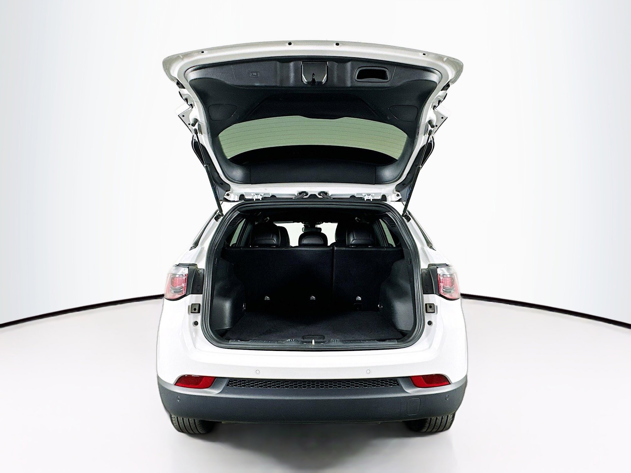 Used 2025 Jeep Compass Limited image 28