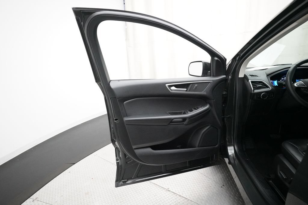 Used 2024 Ford Edge SEL w/ Convenience Package AWD/4WD image 30