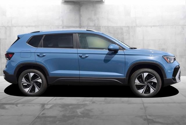 New 2026 Volkswagen Taos SE AWD/4WD image 5