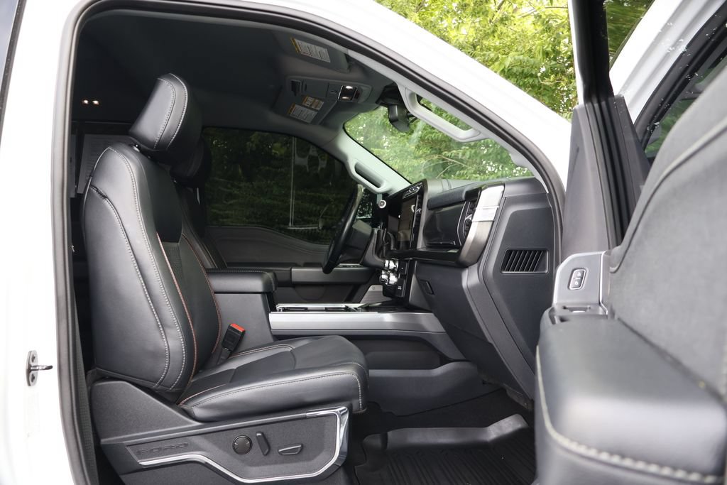 Used 2023 Ford F250 Lariat w/ Sport Appearance Package AWD/4WD image 47