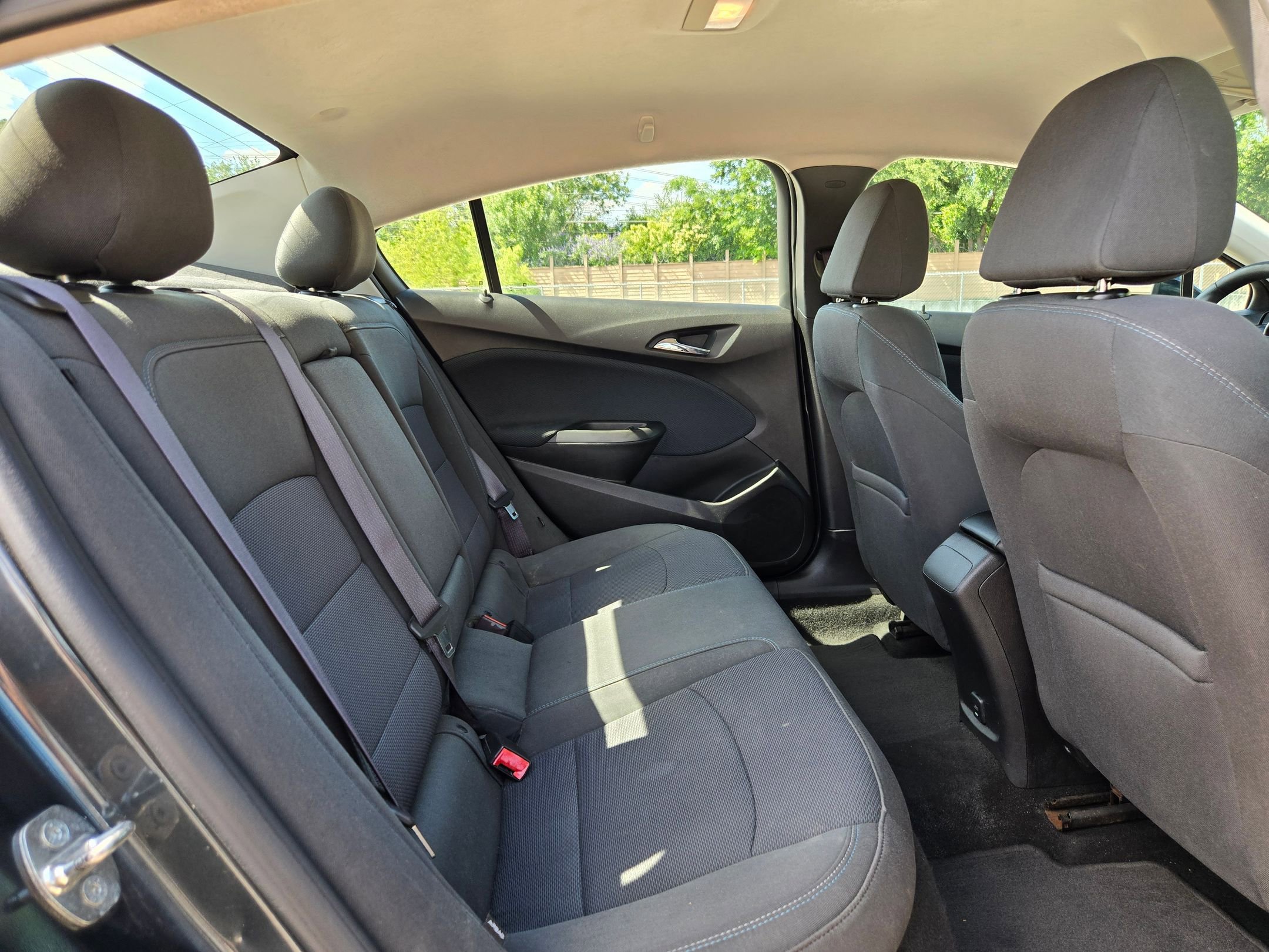 Used 2017 Chevrolet Cruze LT w/ Convenience Package FWD image 26