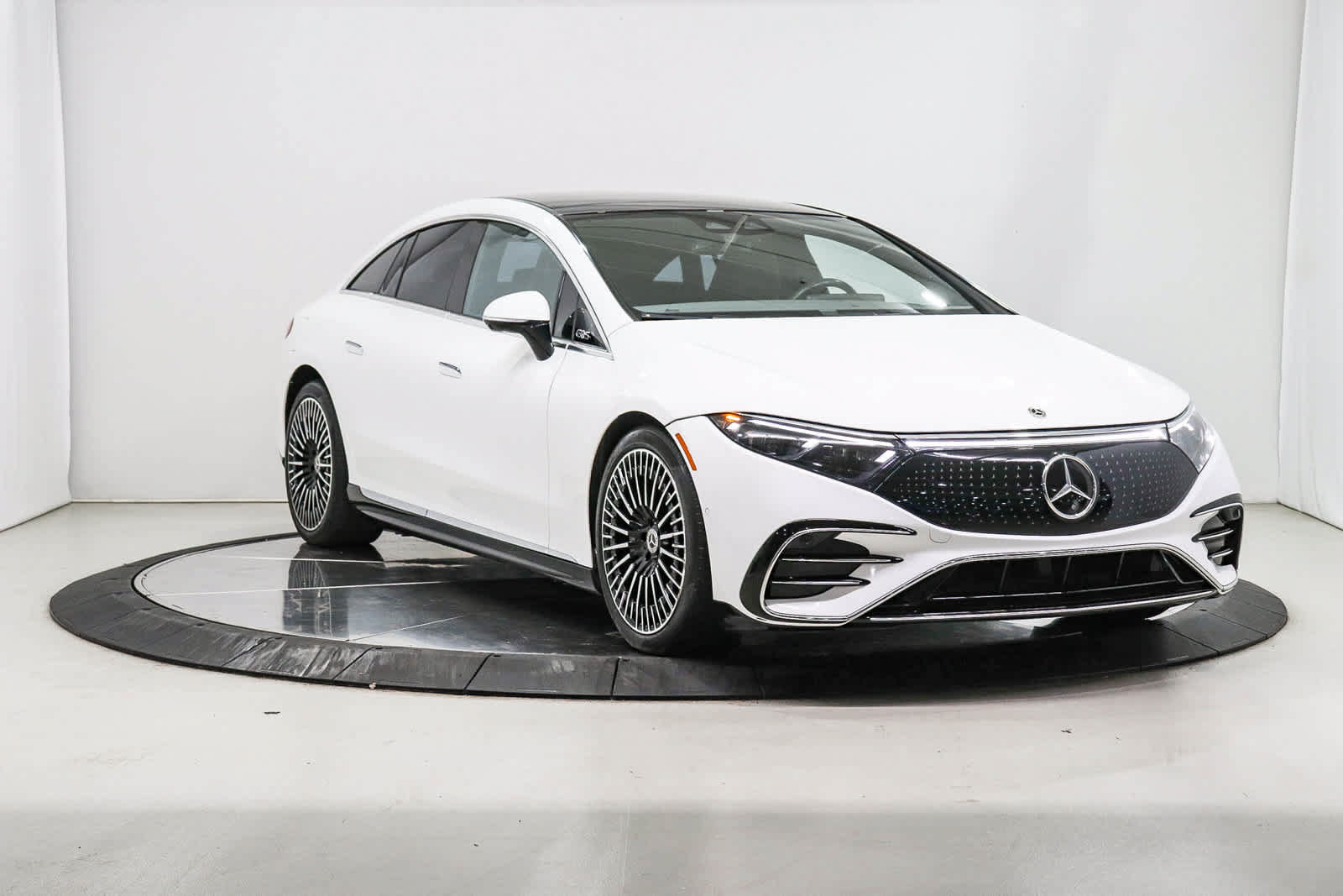 Certified 2023 Mercedes-Benz EQS 450+ 4MATIC Sedan image 5