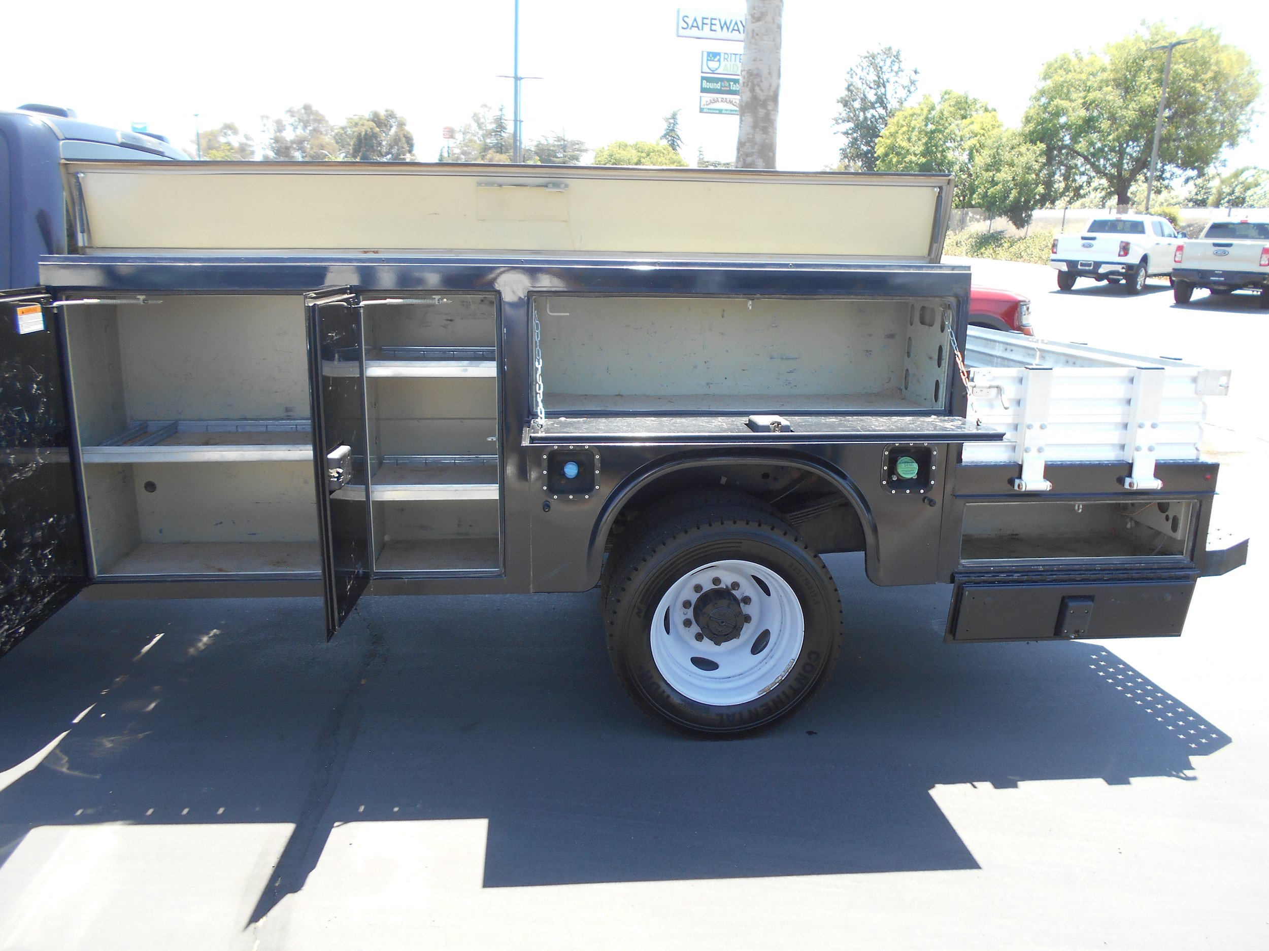 Used 2022 Ford F450 XL w/ Power Equipment Group AWD/4WD image 14