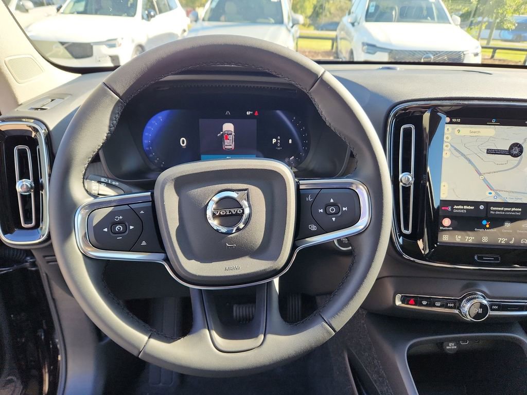 New 2026 Volvo XC40 B5 Core w/ Climate Package image 17