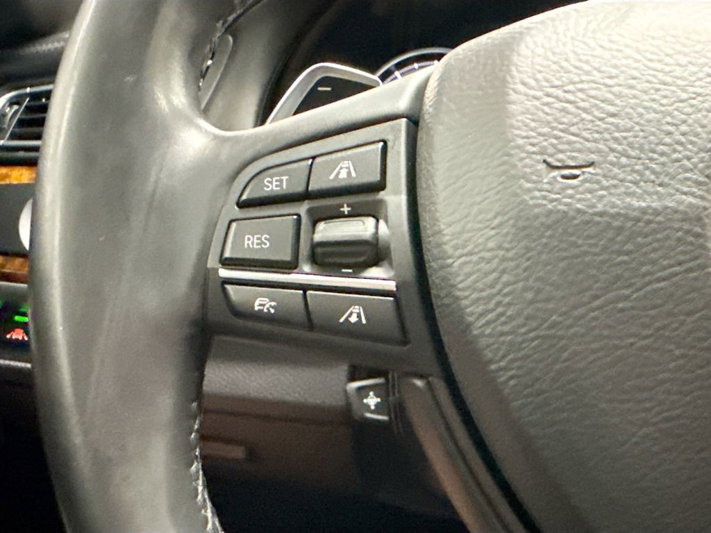 Used 2015 BMW 750Li image 11